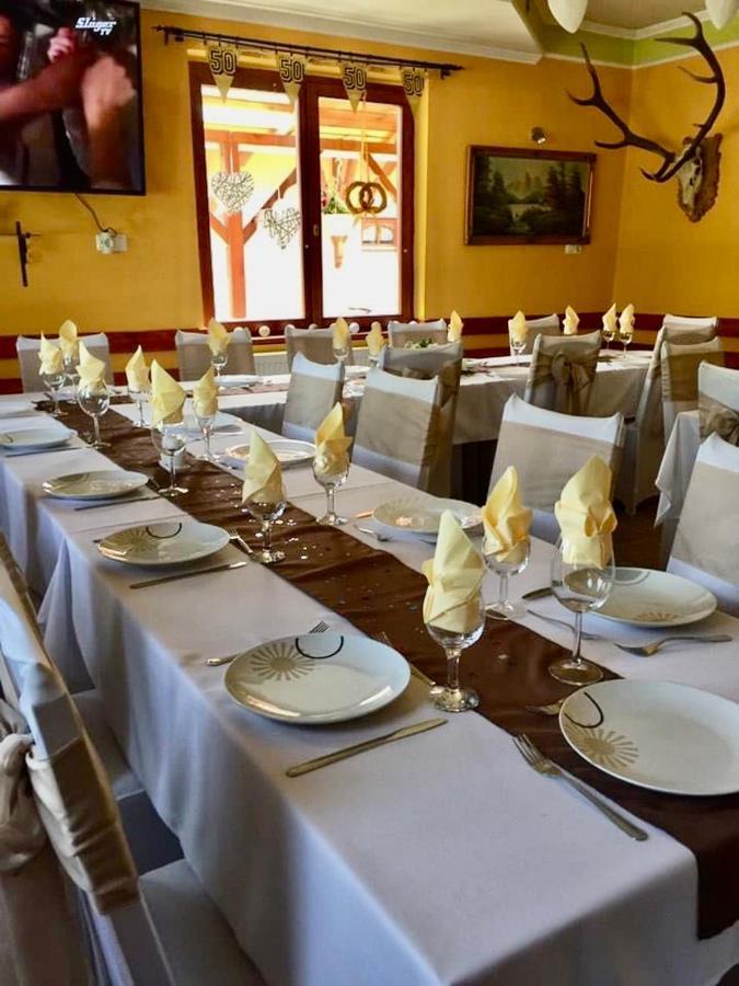 Villa Negra Motel Berzence Buitenkant foto